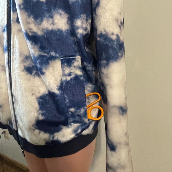 Guess Bomber Jacket Men's XL Blue White faux cow hide print double zip Vintage - Picture 3 of 16